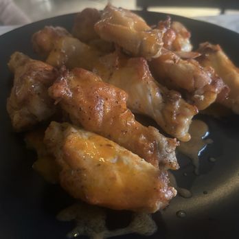 The Finch - Buffalo Wings - Cocktail Bars Near Me - Pittsburgh, Pennsylvania The Finch - Buffalo Wings - Cocktail Bars Near Me - Pittsburgh, Pennsylvania