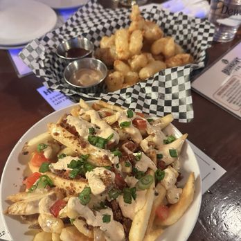 Brunson's Pub - Burgers Near Me - Saint Paul, Minnesota