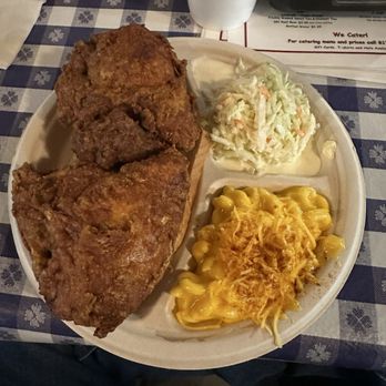 Gus's World Famous Fried Chicken - 3 piece white plate - Southern Near Me - Fort Worth, Texas Gus's World Famous Fried Chicken - 3 piece white plate - Southern Near Me - Fort Worth, Texas