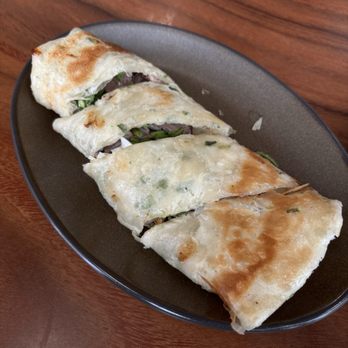 Dao Artisan Noodle - Beef Wrap Rolls 10.95 - Noodles Near Me - San Leandro, California Dao Artisan Noodle - Beef Wrap Rolls 10.95 - Noodles Near Me - San Leandro, California