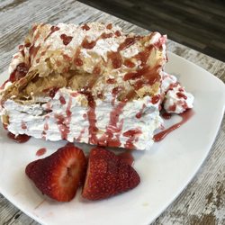 La Esquina del Arte - Strawberries and creme pastry!  To die for!!!!
