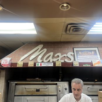 Maxs Pizzeria Restaurant - Pizza Near Me - Inwood, New York Maxs Pizzeria Restaurant - Pizza Near Me - Inwood, New York
