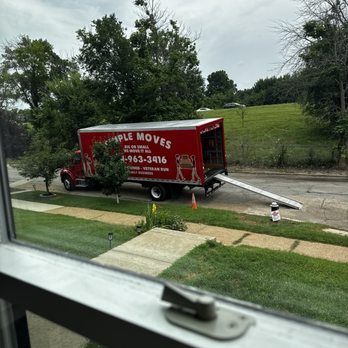Simple Moves - Movers Near Me - St. Louis, Missouri Simple Moves - Movers Near Me - St. Louis, Missouri