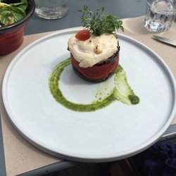 Le Café de la Place - Grilled vegetable tart with goat cheese