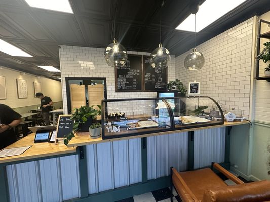 Hinzi’s Kitchen by null