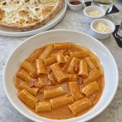 Ottimo on 5th Cucina & Bar - Rigatoni alla Vodka