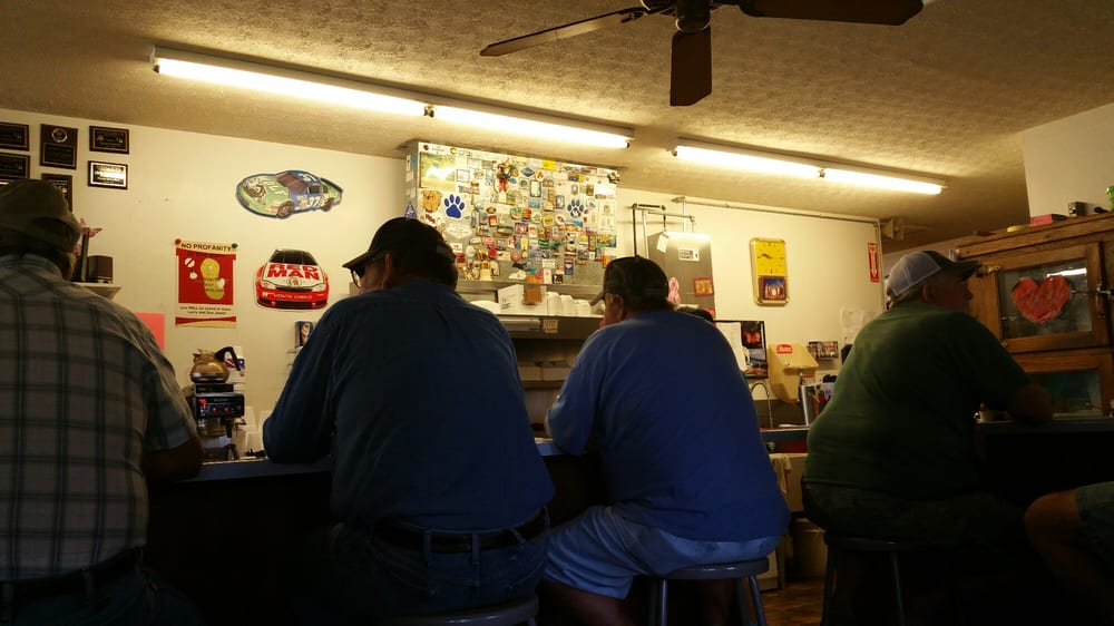 WIGWAM GENERAL STORE Updated September 2024 Hwy 218 & 31 E, Horse