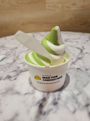 Mad for Cheesecake by null