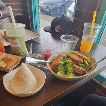 Thai Ramen and Bubble Tea - Broccoli with mock chicken and rice - Ramen Near Me - East Rockaway, New York Thai Ramen and Bubble Tea - Broccoli with mock chicken and rice - Ramen Near Me - East Rockaway, New York