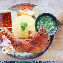 Fried Crispy Chicken Rice