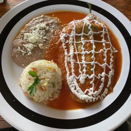 Chille relleno plate Chille relleno plate