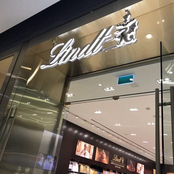 Lindt Chocolate Shop - the entrance of a chocolate shop - Chocolatiers & Shops Near Me - Toronto, Ontario