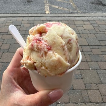 By Jacob - Ice Cream & Frozen Yogurt Near Me - Newmarket, Ontario