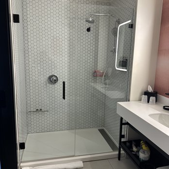 Hyatt Centric Buckhead Atlanta - Spacious bathroom with a great shower. - Hotels Near Me - Atlanta, Georgia Hyatt Centric Buckhead Atlanta - Spacious bathroom with a great shower. - Hotels Near Me - Atlanta, Georgia
