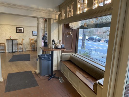 Blue Dog Bakery & Cafe by null