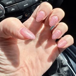 Sun Nail Spa - Painted nails.