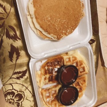 Koa Pancake House - Mochi waffle! - Breakfast & Brunch Near Me - Honolulu, Hawaii