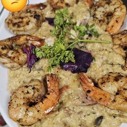 Crawbillys shrimp & Grlits