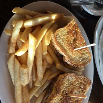 Foxy's Restaurant - Patty melt - Diners Near Me - Glendale, California