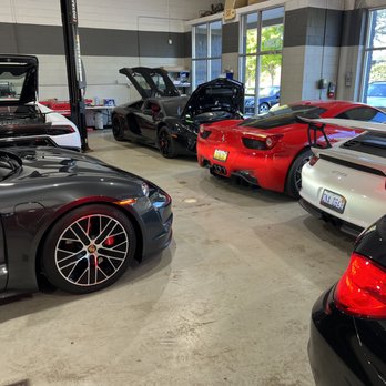Motorwerks - Ferrari 458, Lamborghini Aventador, Porsche GT3RS, Porsche Taycan, Lamborghini Huracan - Auto Repair Near Me - Commerce Township, Michigan