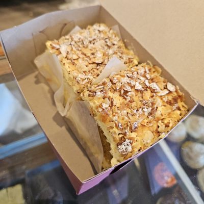 Peters' Bakery by null