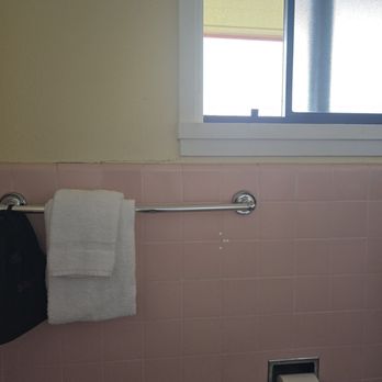 The Pierpont Inn - Restroom tile that is outdated and spotty repairs. - Hotels Near Me - Ventura, California The Pierpont Inn - Restroom tile that is outdated and spotty repairs. - Hotels Near Me - Ventura, California