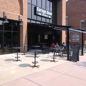 Garage Band Brewing - Outside area of bar, with summer seating - Breweries Near Me - Plainfield, Illinois