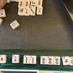 Women's City Club - Members meet to play fun games like Mahjong and Bridge.
