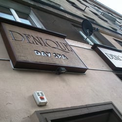 Salon Denique