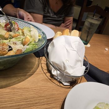 Olive Garden Italian Restaurant - All you can eat bread sticks - Italian Near Me - Irvine, California Olive Garden Italian Restaurant - All you can eat bread sticks - Italian Near Me - Irvine, California