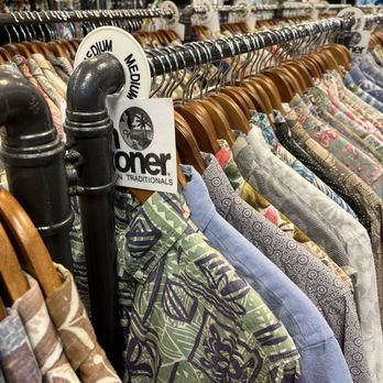 Eco Town Select - Love the Reyn Spooner Aloha shirts - Used, Vintage & Consignment Near Me - Honolulu, Hawaii Eco Town Select - Love the Reyn Spooner Aloha shirts - Used, Vintage & Consignment Near Me - Honolulu, Hawaii