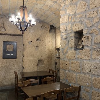 Pozzo della Cava - Rest area - Museums Near Me - Orvieto, TR