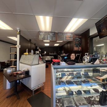 El Buen Cacao - Chocolatiers & Shops Near Me - Idyllwild, California El Buen Cacao - Chocolatiers & Shops Near Me - Idyllwild, California