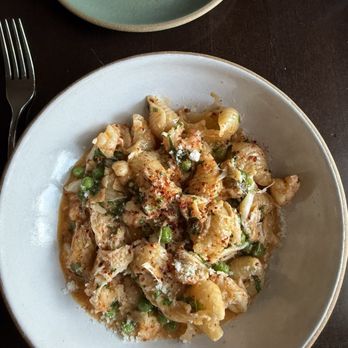 Lowland Tavern - Shells & Seafood Pasta - New American Near Me - Charleston, South Carolina Lowland Tavern - Shells & Seafood Pasta - New American Near Me - Charleston, South Carolina