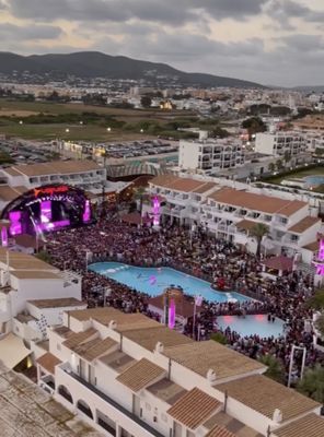 Ushuaïa Ibiza by null