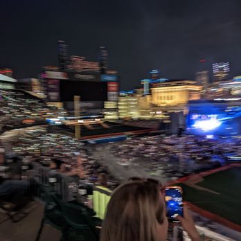 Comerica Park - Stadiums & Arenas Near Me - Detroit, Michigan Comerica Park - Stadiums & Arenas Near Me - Detroit, Michigan