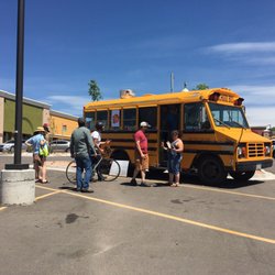 40 West Farmers' Market - One lonely, delicious food truck!