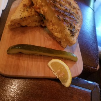 bin 702 - Lobster Grilled Cheese - Bars Near Me - Las Vegas, Nevada bin 702 - Lobster Grilled Cheese - Bars Near Me - Las Vegas, Nevada
