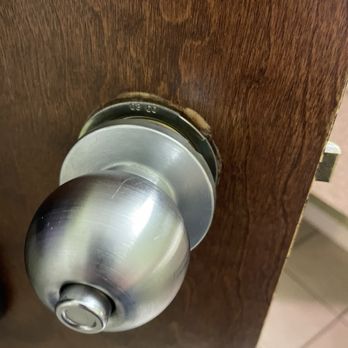 Quality Inn - Bathroom door lock - Hotels Near Me - Weston, West Virginia