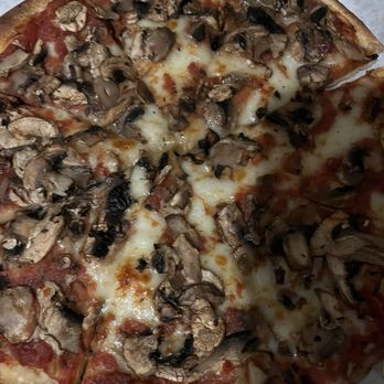 Domenico's Belmont Shore - Fresh Mushrooms Small - Pizza Near Me - Long Beach, California