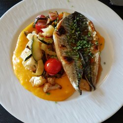 Le Segustero - Filet von der Makrele mit Gemüse vom Markt