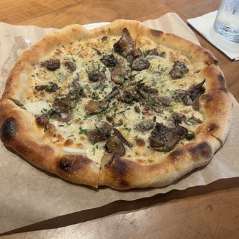 North Italia - Fungi pizza - Italian Near Me - Santa Monica, California North Italia - Fungi pizza - Italian Near Me - Santa Monica, California