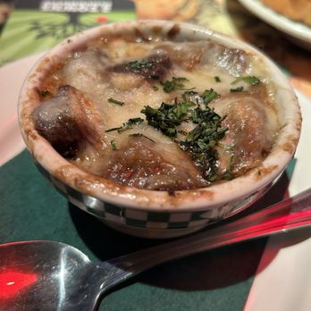 Barney's Beanery - French onion soup - Breakfast & Brunch Near Me - Westwood, California