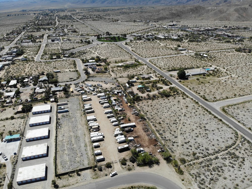 BORREGO SPRINGS RV STORAGE Updated September 2024 753 Circle J Dr