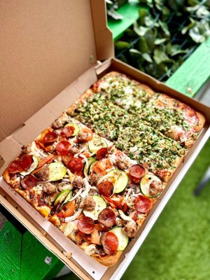 Golden Boy Pizza by null