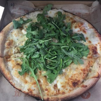 Blaze Pizza - Pizza Near Me - Houston, Texas