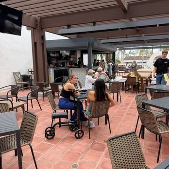 Miramar Food Hall - Outside patio seating - Food Court Near Me - San Clemente, California Miramar Food Hall - Outside patio seating - Food Court Near Me - San Clemente, California