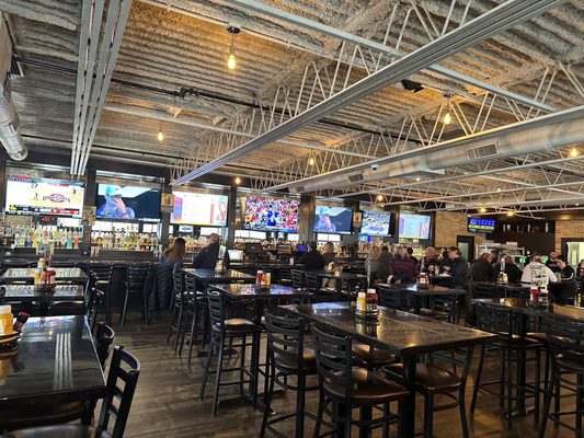 Johnny Black's Public House, 5171 Dixie Hwy, Waterford Township