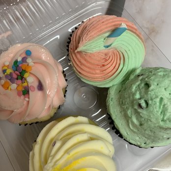 PinkaBella Cupcakes - Bakeries Near Me - Redmond, Washington