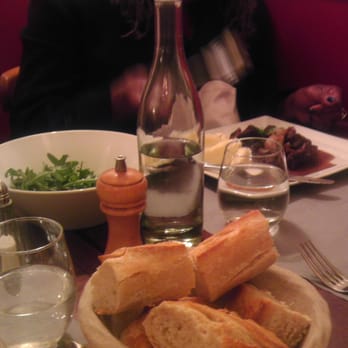 Le Bistrot de Mauna Loa - Table - Bistros Near Me - Paris, 75